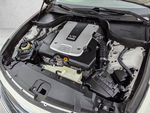 Used 2011 INFINITI G37 Journey w/ Premium Pkg image 26