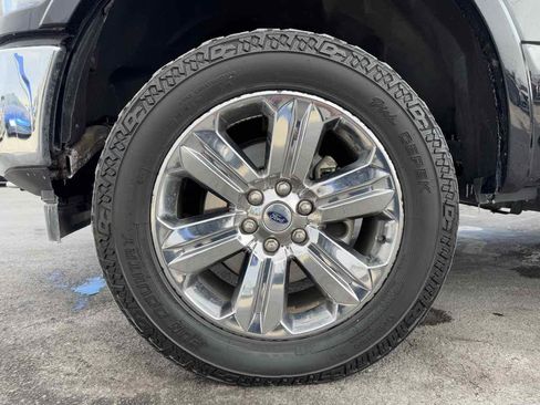 Used 2019 Ford F150 Lariat w/ Equipment Group 502A Luxury image 9