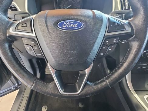 Used 2018 Ford Edge SEL w/ Equipment Group 201A AWD/4WD image 22