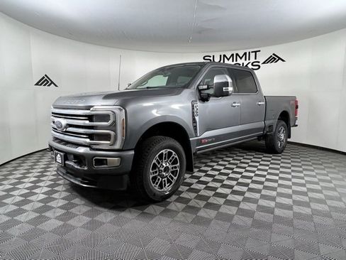 Used 2025 Ford F350 Platinum w/ Platinum Plus Package image 2