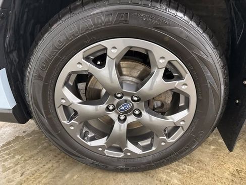 Used 2022 Subaru Crosstrek 2.5i Sport w/ Moonroof Package image 14