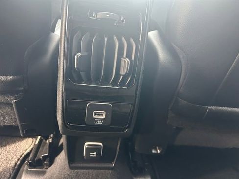 Used 2022 Jeep Compass Latitude w/ Sun and Sound Group image 18