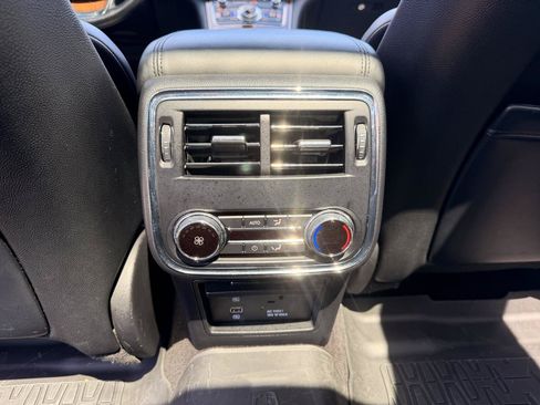 Used 2017 Lincoln Continental Reserve AWD/4WD image 26