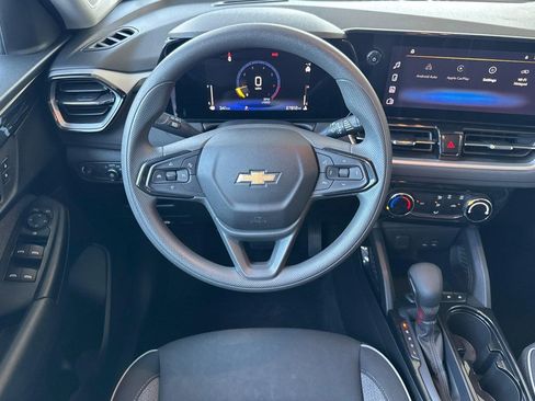 Used 2025 Chevrolet TrailBlazer LT FWD image 27