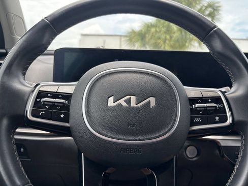 Used 2024 Kia Sorento S FWD image 30
