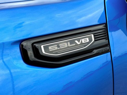 Used 2022 GMC Sierra 1500 Elevation image 3