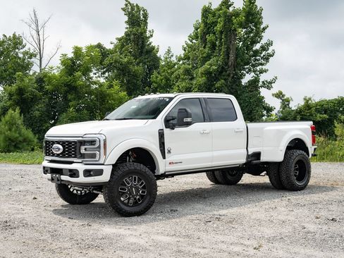 New 2026 Ford F350 Platinum AWD/4WD image 4