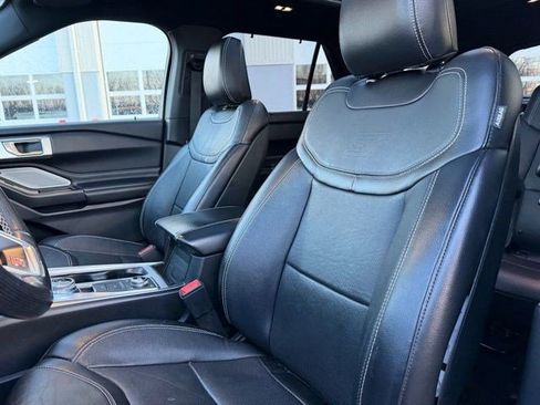 Used 2020 Ford Explorer ST w/ ST Street Pack image 13