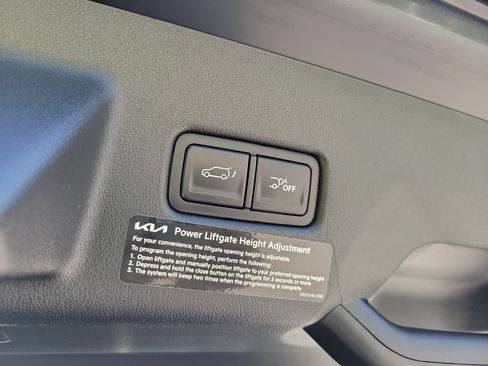 Used 2027 Kia Telluride S FWD image 16