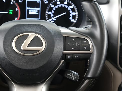 Used 2023 Lexus GX 460 Premium w/ Premium Package AWD/4WD image 14