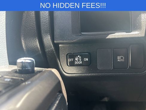 Used 2018 Toyota Tacoma SR5 image 28