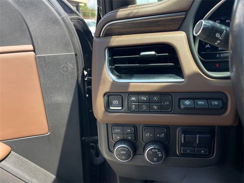 Used 2022 Chevrolet Tahoe High Country image 23