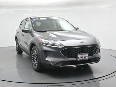 Used 2021 Ford Escape SE image 55