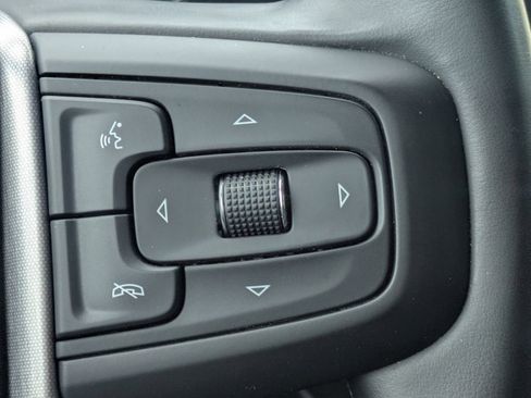 Used 2025 GMC Sierra 1500 SLT AWD/4WD image 25