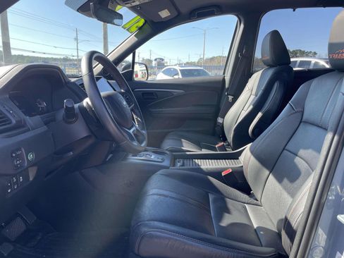 Certified 2023 Honda Passport TrailSport image 9