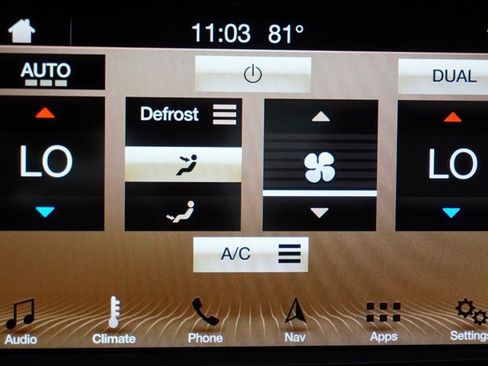 Used 2018 Lincoln Continental Select w/ Continental Climate Package AWD/4WD image 27