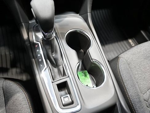 Used 2023 Chevrolet Equinox LT image 18