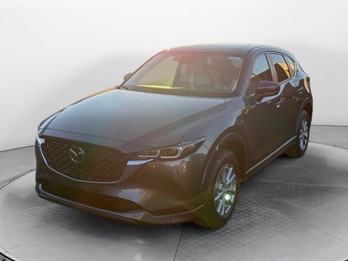 New 2025 MAZDA CX-5 AWD 2.5 S w/ Preferred Package image 3