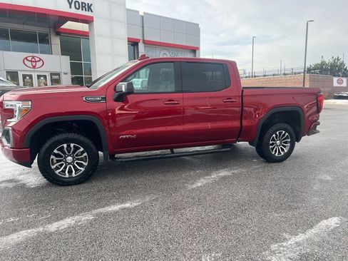 Used 2021 GMC Sierra 1500 AT4 w/ AT4 Value Package image 3