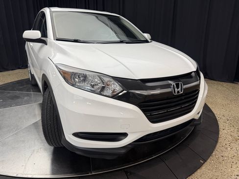 Used 2016 Honda HR-V LX image 12