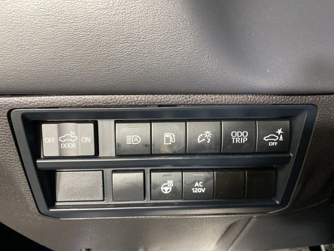 Used 2024 Toyota Tundra Platinum w/ TRD Off-Road Package image 25