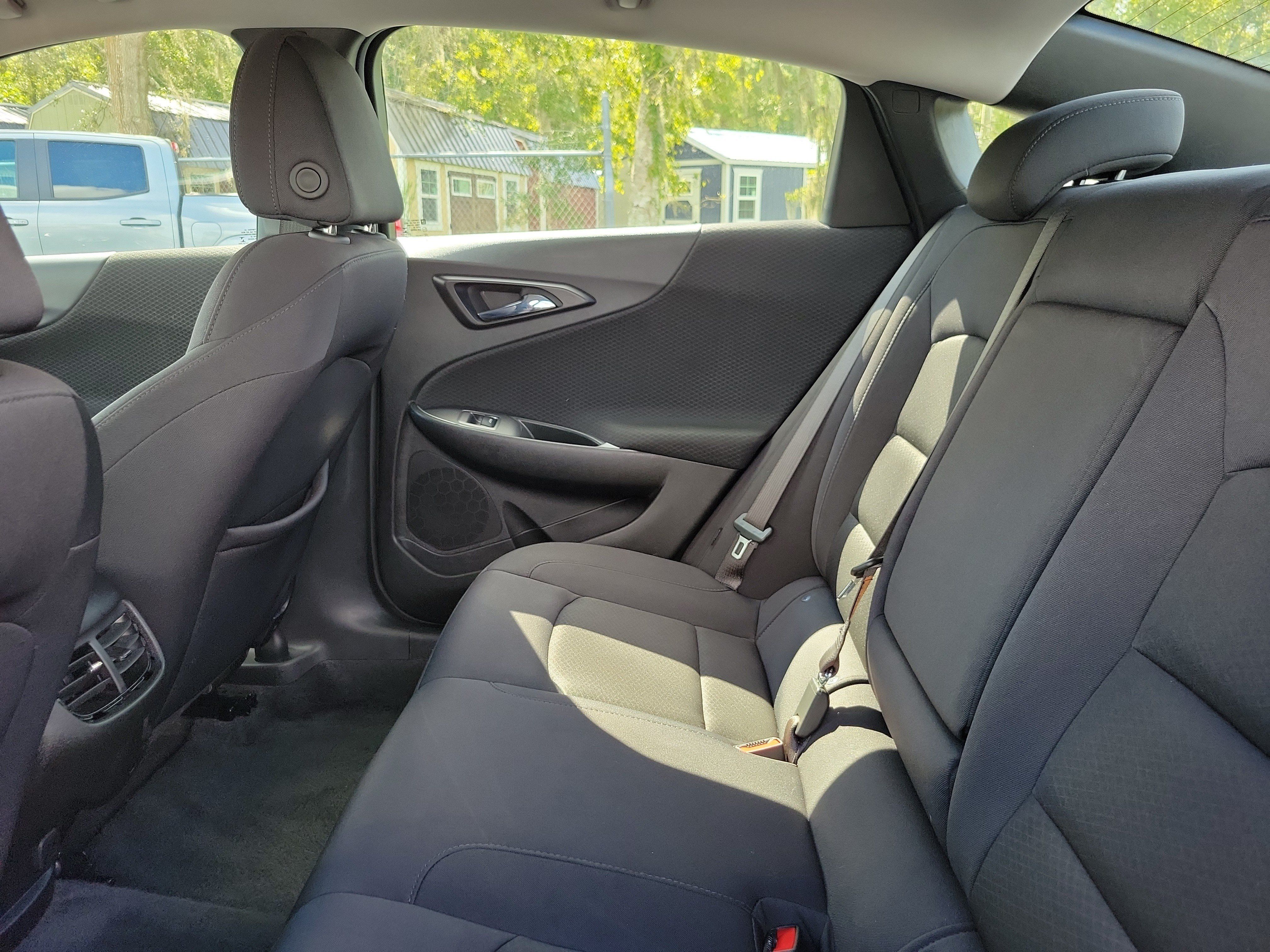 Used 2025 Chevrolet Malibu LT FWD image 18