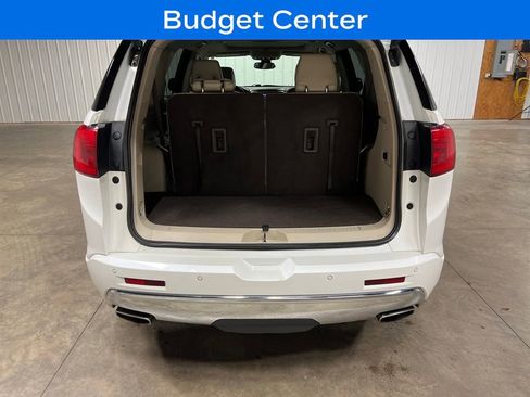 Used 2018 GMC Acadia Denali image 11