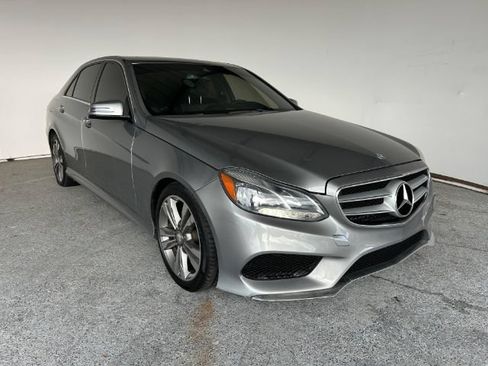 Used 2015 Mercedes-Benz E 350 Sedan image 3