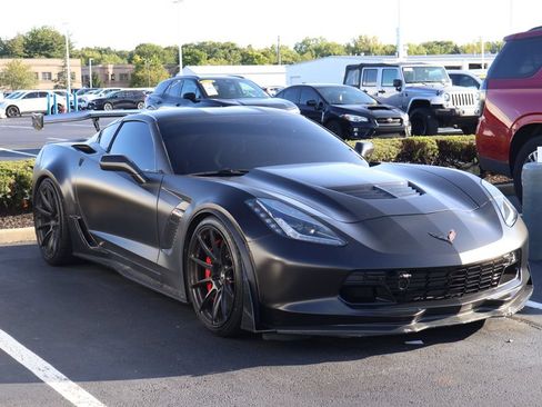 Used 2016 Chevrolet Corvette Z06 w/ 3LZ Preferred Equipment Group RWD image 3
