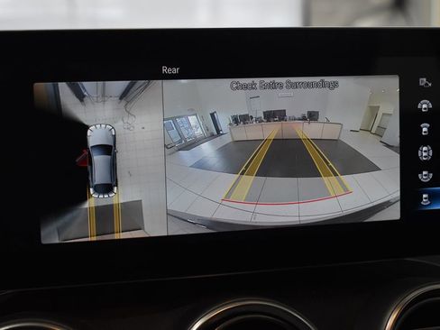 Used 2022 Mercedes-Benz GLC 300 4MATIC Coupe image 47