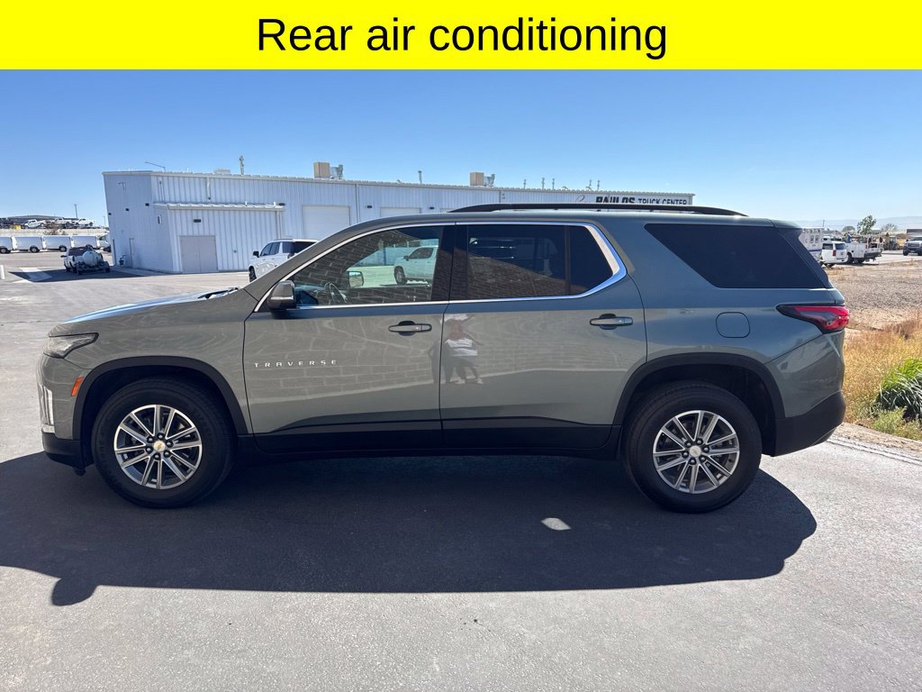 Used 2023 Chevrolet Traverse LT AWD/4WD image 6