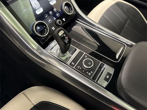 Used 2021 Land Rover Range Rover Sport HST image 22