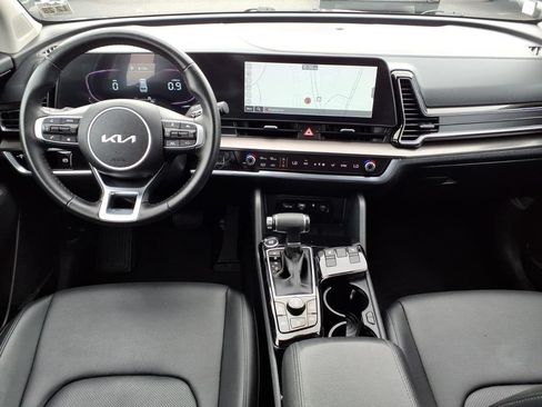 Used 2024 Kia Sportage EX AWD/4WD image 15