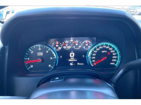 Used 2017 Chevrolet Suburban Premier image 20