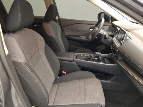 Used 2023 Nissan Rogue SV FWD image 21