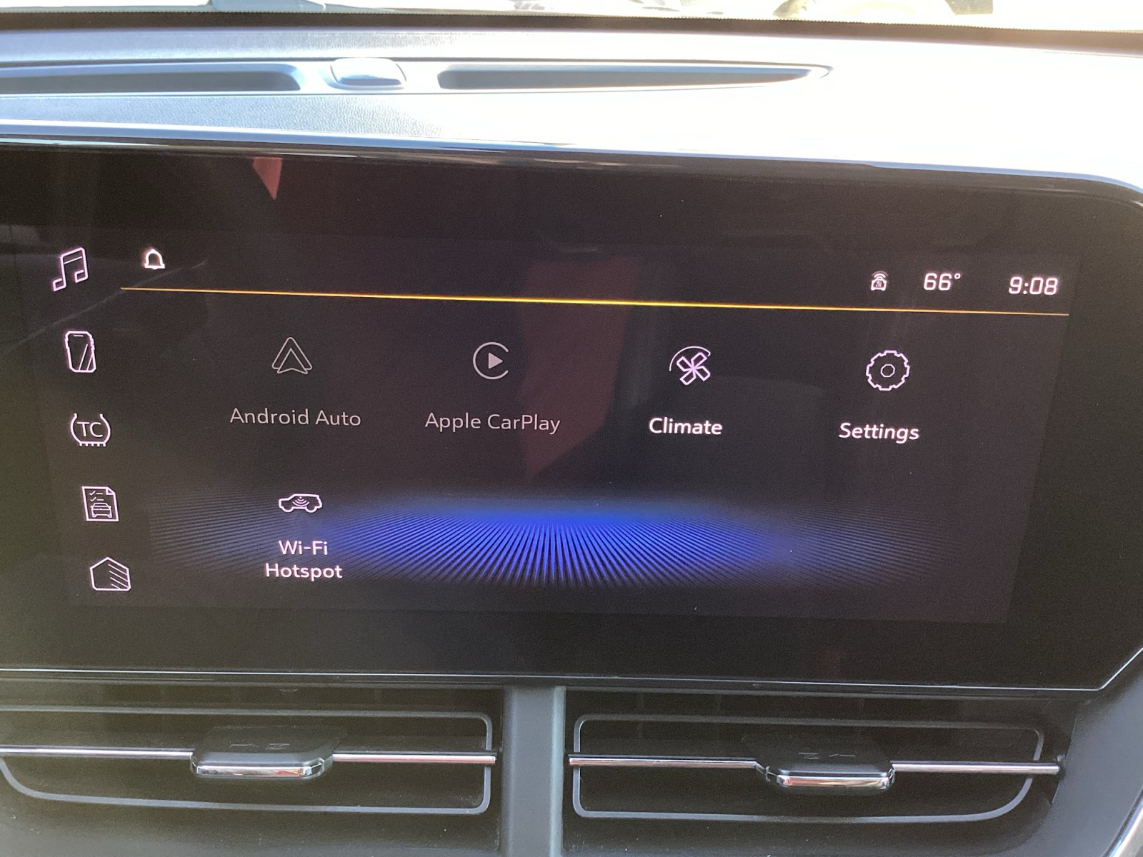 Used 2025 Chevrolet Trax LT FWD image 5