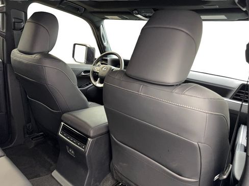 Used 2024 Lexus GX 550 w/ Accessory Package (Z1) AWD/4WD image 44