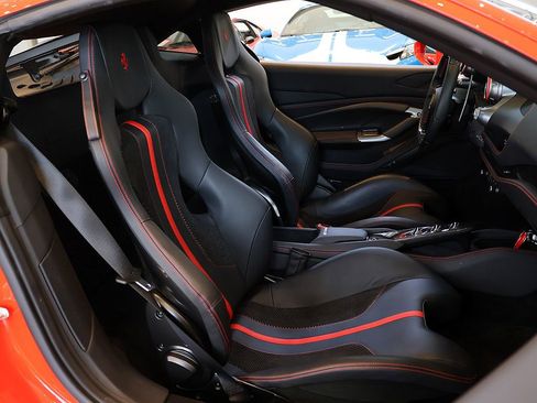 Certified 2021 Ferrari F8 Tributo RWD image 28