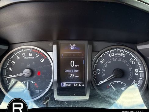 Used 2021 Toyota Tacoma TRD Sport AWD/4WD image 11