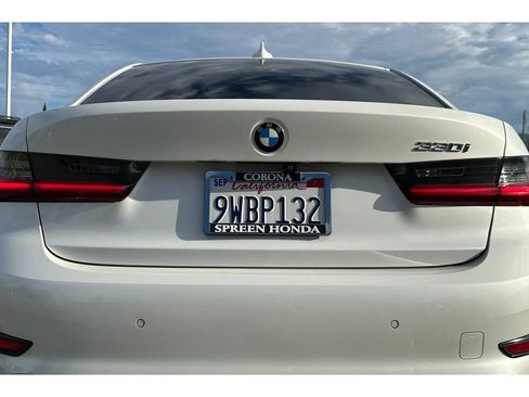 Used 2019 BMW 330i Sedan w/ Premium Package RWD image 15