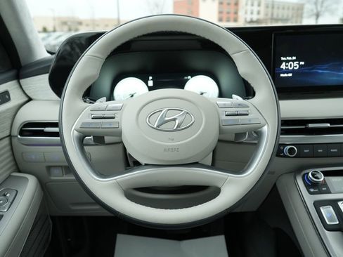 Used 2025 Hyundai Palisade Calligraphy image 19
