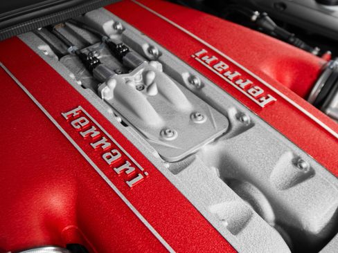 Certified 2018 Ferrari 812 Superfast RWD image 38