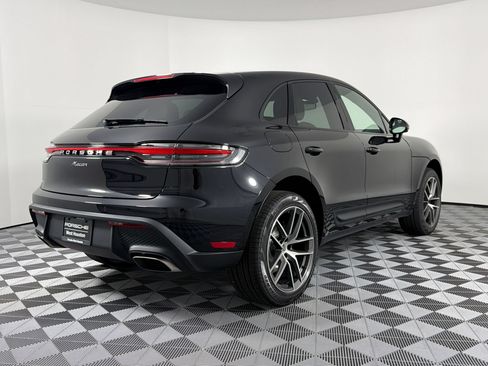 New 2026 Porsche Macan AWD/4WD image 9