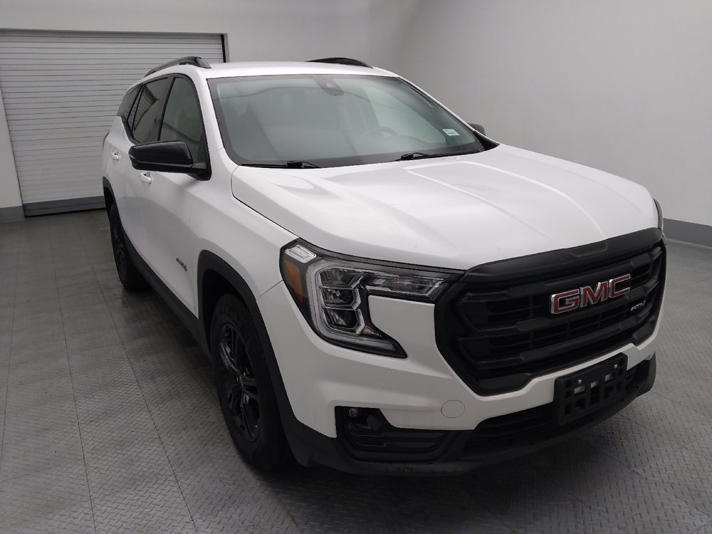 Used 2023 GMC Terrain AT4 AWD/4WD image 14