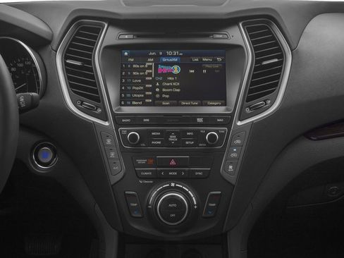 Used 2017 Hyundai Santa Fe Limited image 34