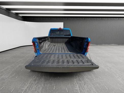 Used 2025 RAM 1500 Warlock AWD/4WD image 18