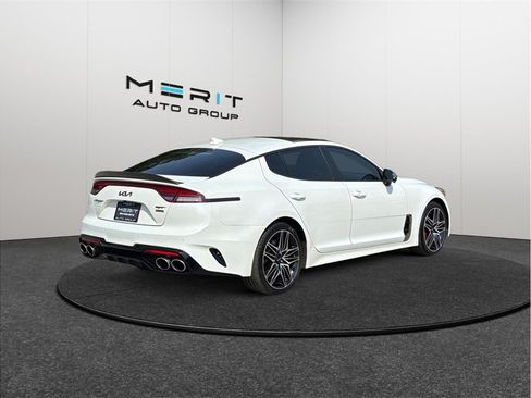 Used 2022 Kia Stinger GT2 image 9