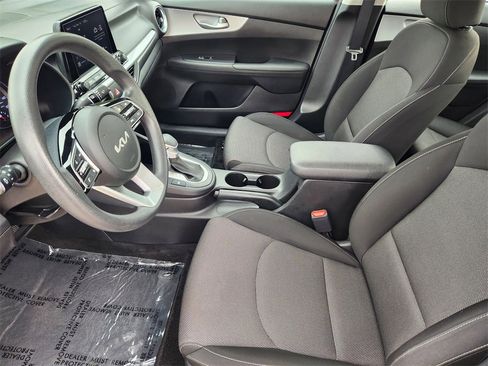 Certified 2023 Kia Forte LXS image 13