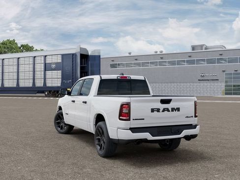 New 2027 RAM 1500 Laramie AWD/4WD image 4