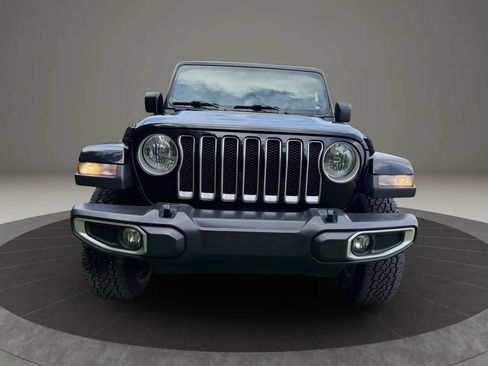 Used 2019 Jeep Wrangler Unlimited Sahara AWD/4WD image 8